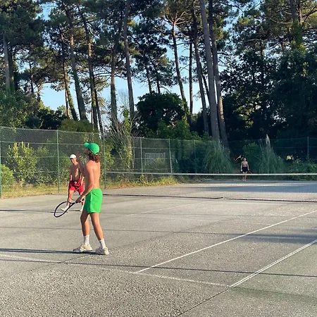T3 Soleil Plages Avec Piscine Et Tennis *